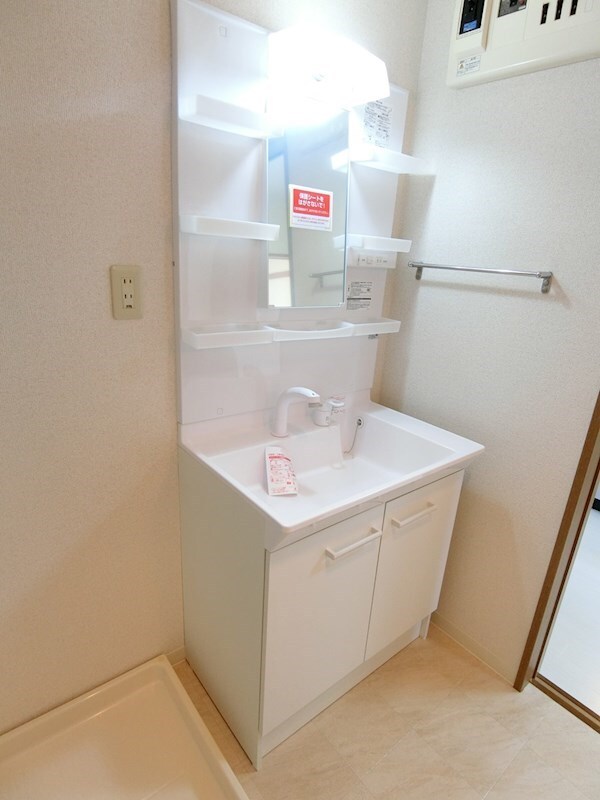 トロワフレールの物件内観写真