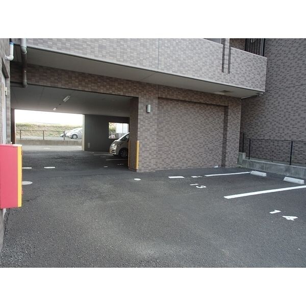 新田東レジデンスの物件外観写真