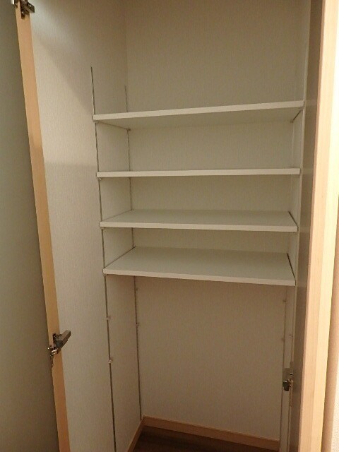 イデアル六丁の目の物件内観写真