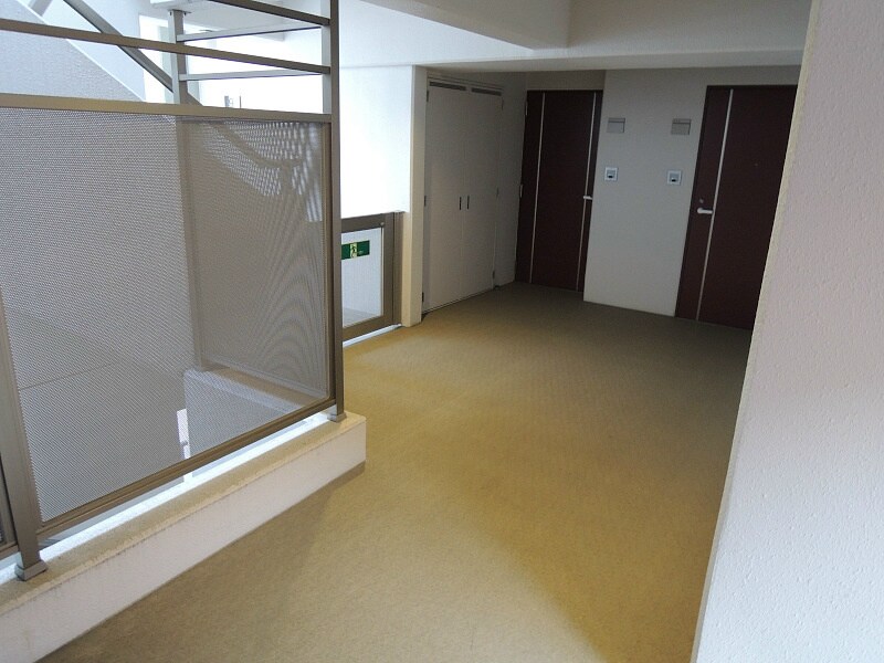 カスタリア一番町WESTの物件外観写真