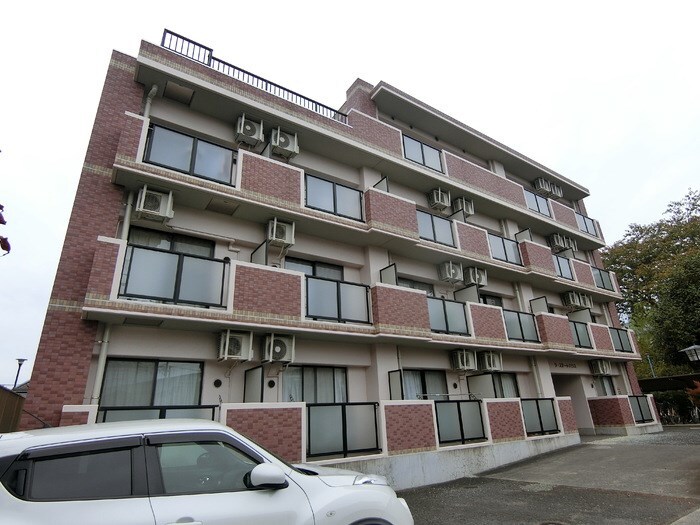 ラ・ステートハウスの物件外観写真