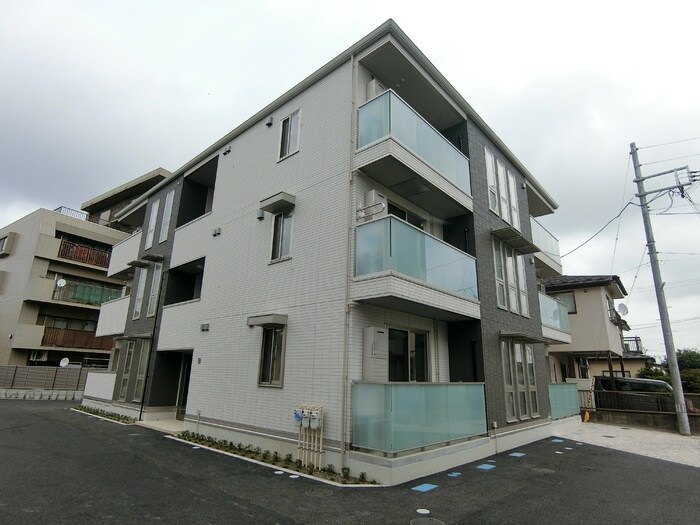 アラモード郡山の物件外観写真