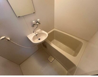 サンスイート八乙女の物件内観写真