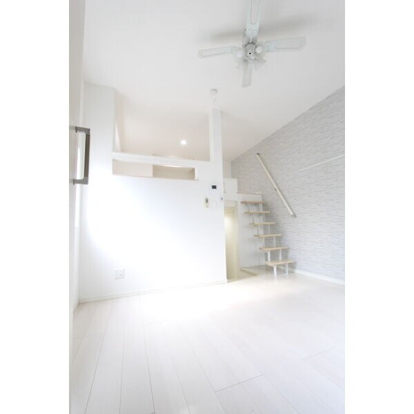 シャーロットの物件内観写真