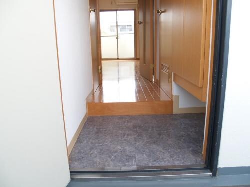 エルスタンザ子平町の物件内観写真