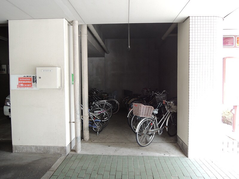 スカイコート上杉の物件内観写真