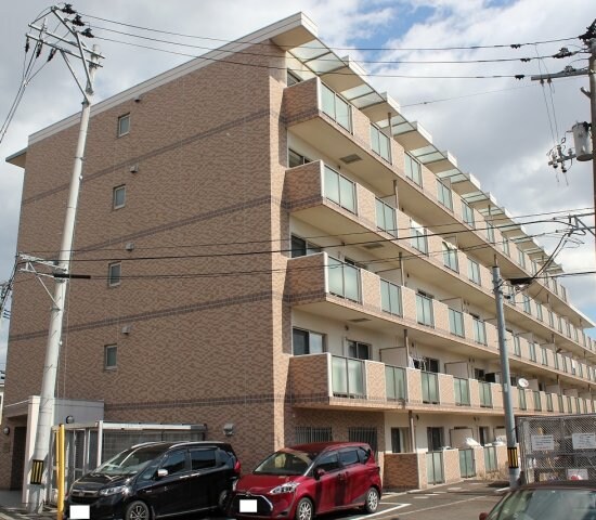 オークス南仙台の物件外観写真