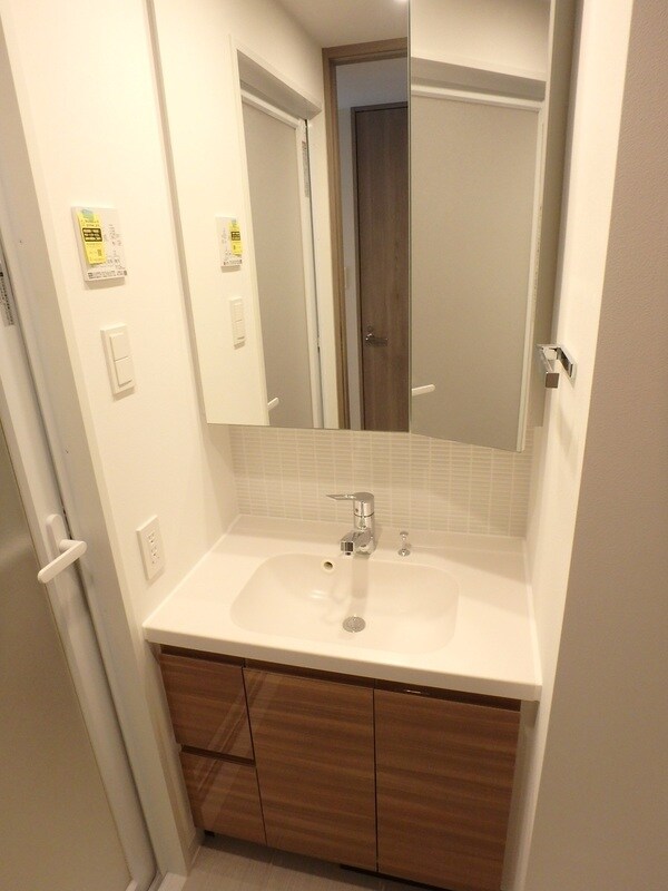 シーズンフラッツＳＥＮＤＡＩEASTの物件内観写真