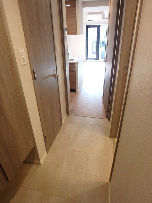 シーズンフラッツＳＥＮＤＡＩEASTの物件内観写真