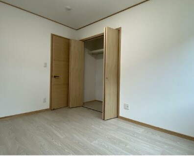 明泉　水の森　の物件内観写真