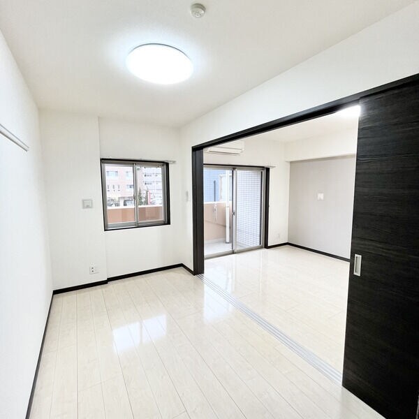 シティタワー二十人町の物件内観写真