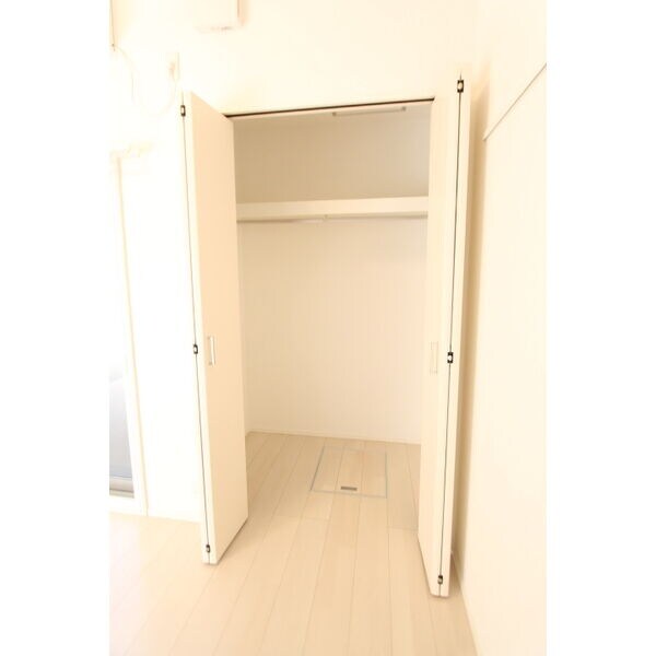 ポルコ　ロッソの物件内観写真