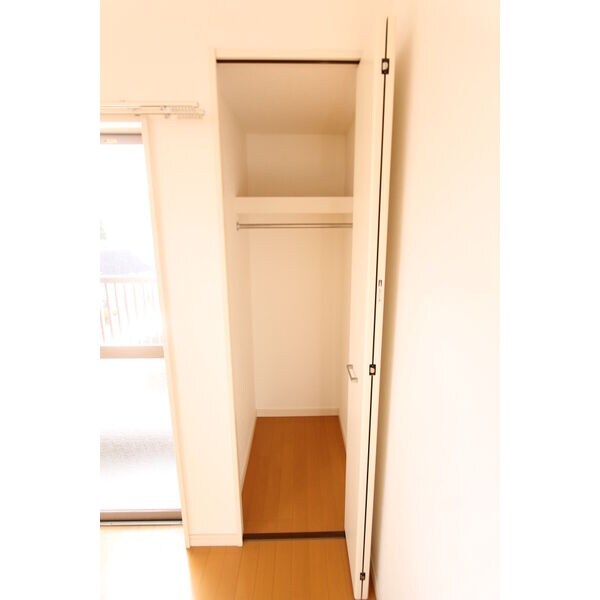 メゾン　ヴェルディールの物件内観写真