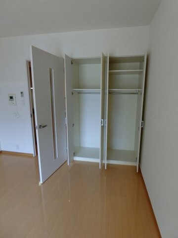 レジディア榴岡ウエスト棟の物件内観写真