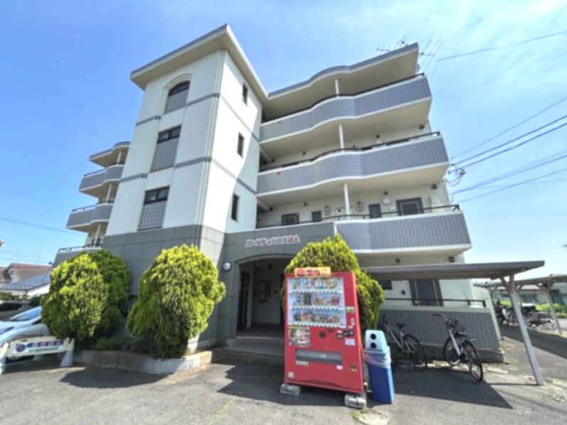 バーシティハウス泉Ａの物件外観写真