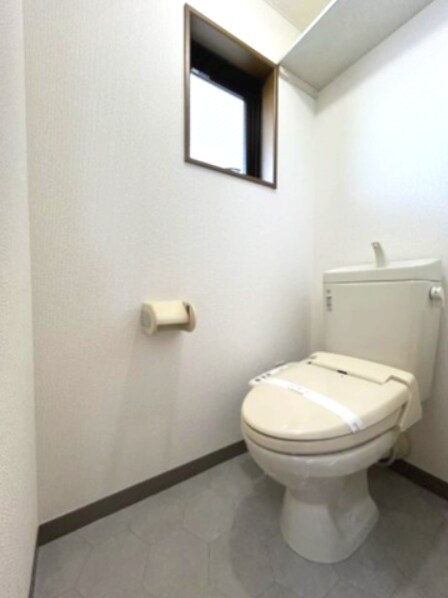 バーシティハウス泉Ａの物件内観写真