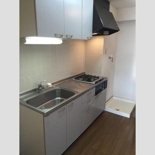 アバンサール泉中央の物件内観写真