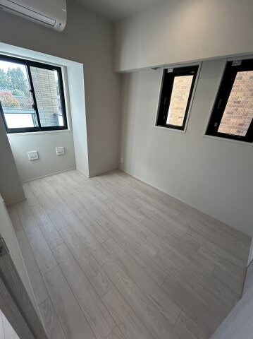 シーズンフラッツ青葉通一番町の物件内観写真