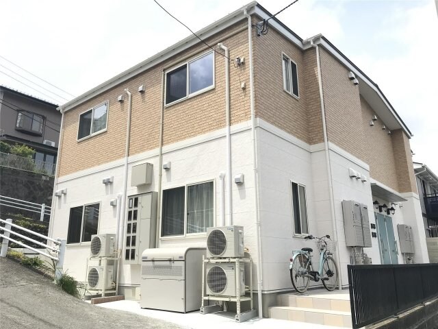 メゾン・ド・マノン　の物件外観写真