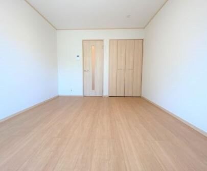 スカイハーツ新田　の物件内観写真