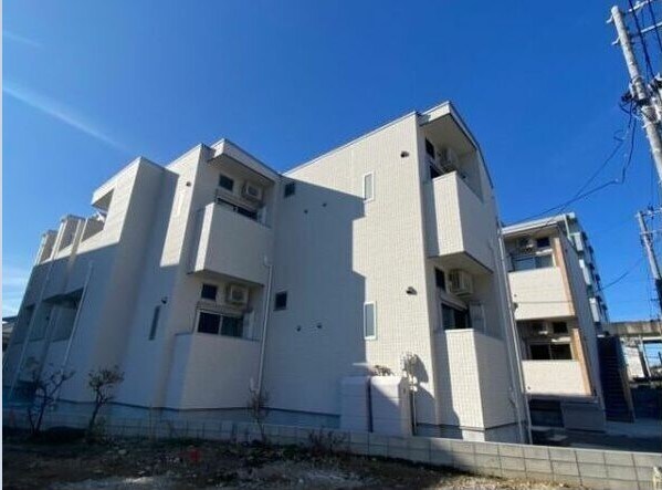 苦竹駅 徒歩7分の物件外観写真