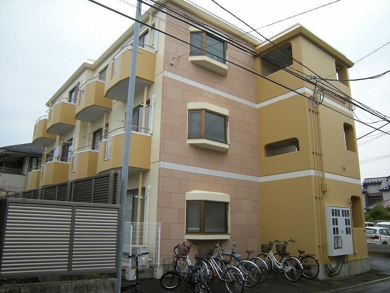 ライブリー上杉の物件外観写真