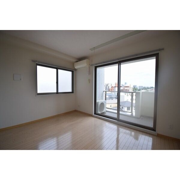 ヴィアーレ広瀬の物件内観写真