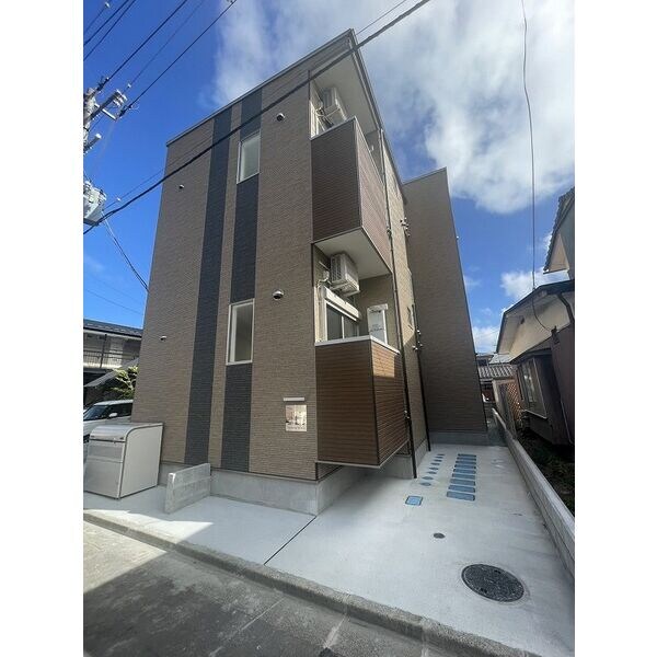 リベルテ東照宮の物件外観写真