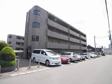 シェモア泉中央の物件外観写真