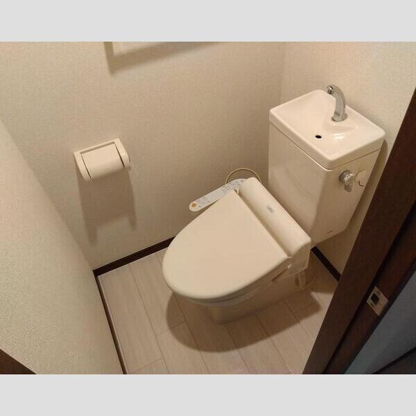 シェモア泉中央の物件内観写真