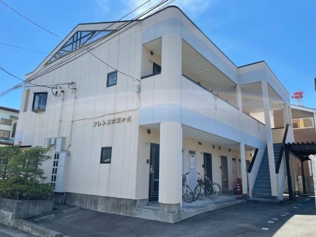 フレンズ双葉ケ丘の物件外観写真