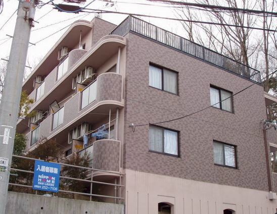 アケサンマンションの物件外観写真