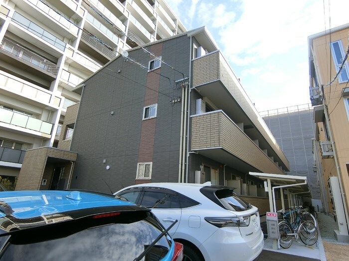 Ｄ－ｒｏｏｍハピネスの物件外観写真