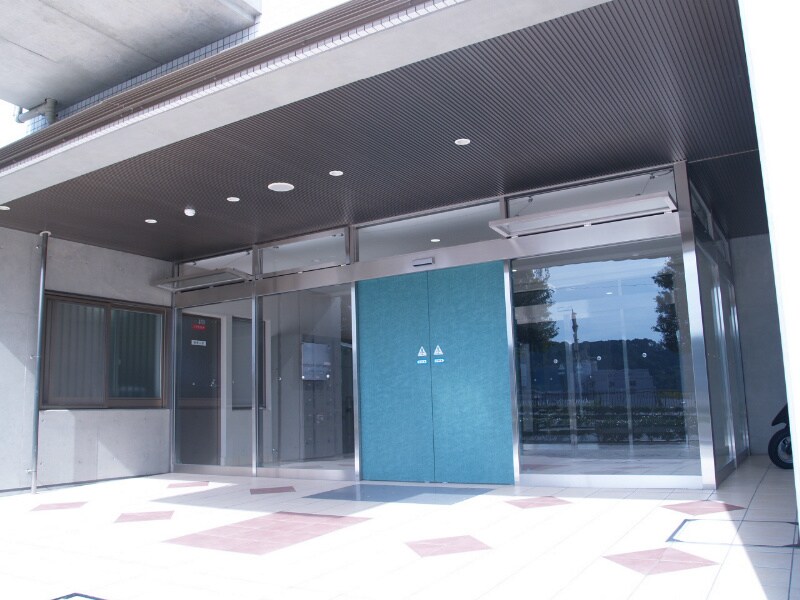 La Douceur片平の物件外観写真