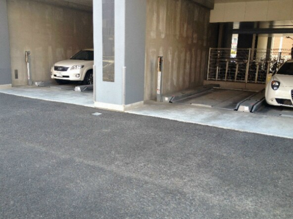 レジディア榴岡イースト棟の物件外観写真