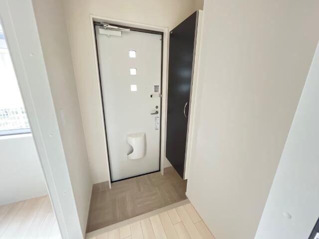 アインタウゼント3の物件内観写真