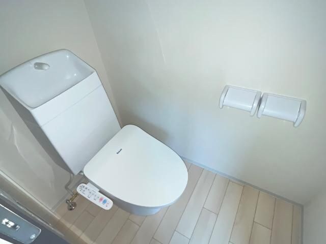 アインタウゼント3の物件内観写真