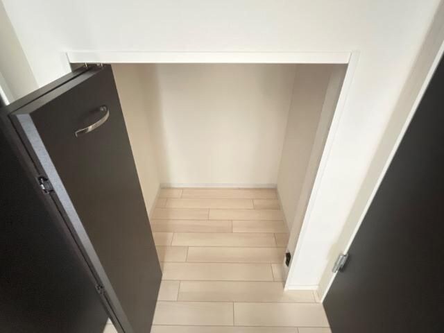 アインタウゼント3の物件内観写真