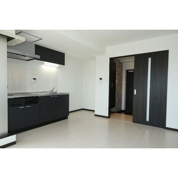 カーサ・スタジオーネ原町の物件内観写真