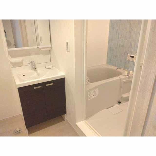 メリディアン川平　壱番館の物件内観写真