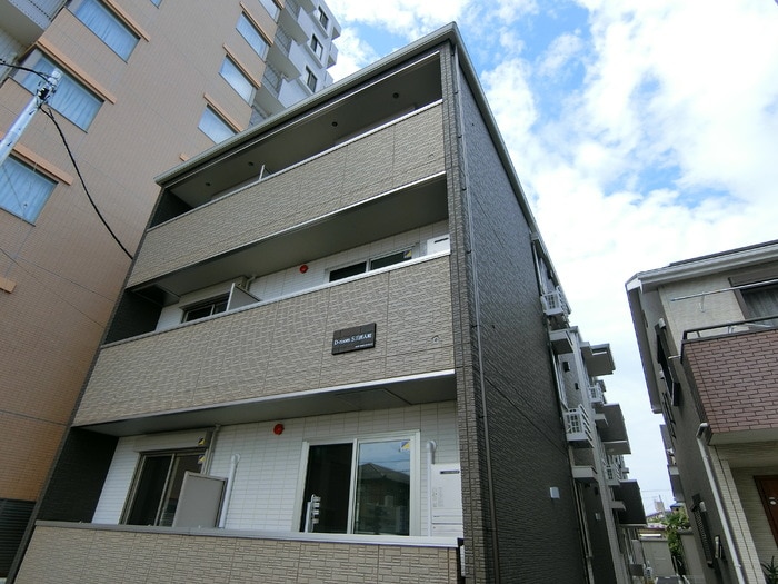 Ｄ－ｒｏｏｍＳ三百人町の物件外観写真
