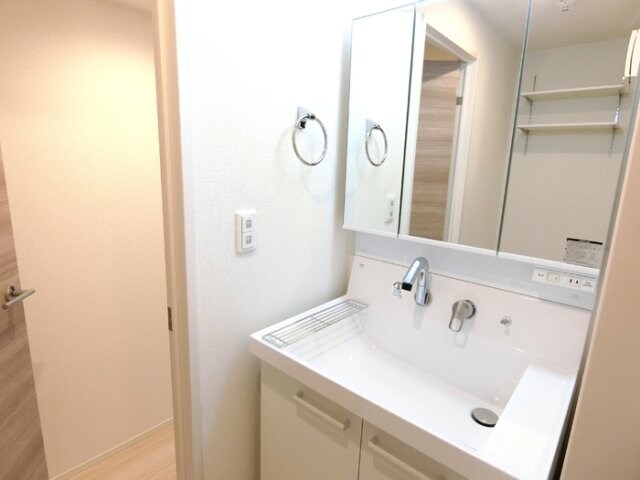 Ｄ－ｒｏｏｍＳ三百人町の物件内観写真