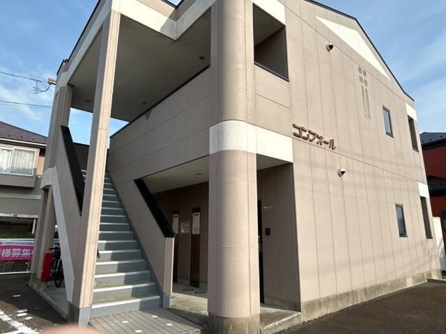 コンフォールの物件外観写真