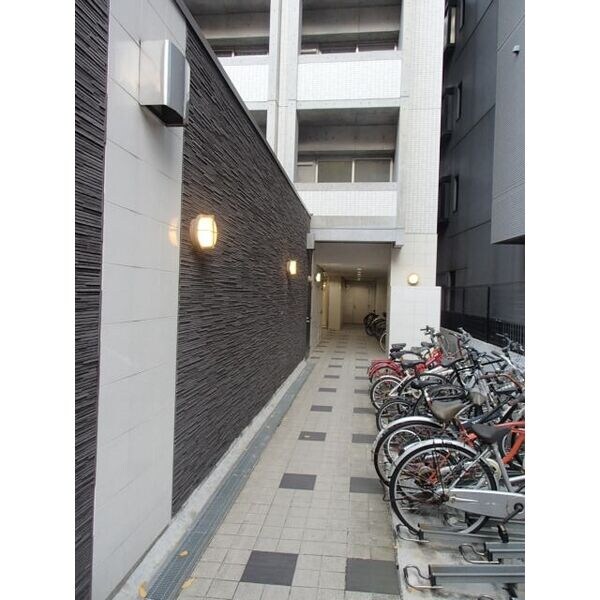 ヴィアーレ勾当台Iの物件外観写真