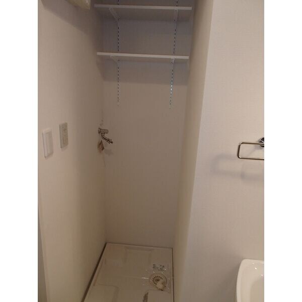 ヴィアーレ勾当台Iの物件内観写真