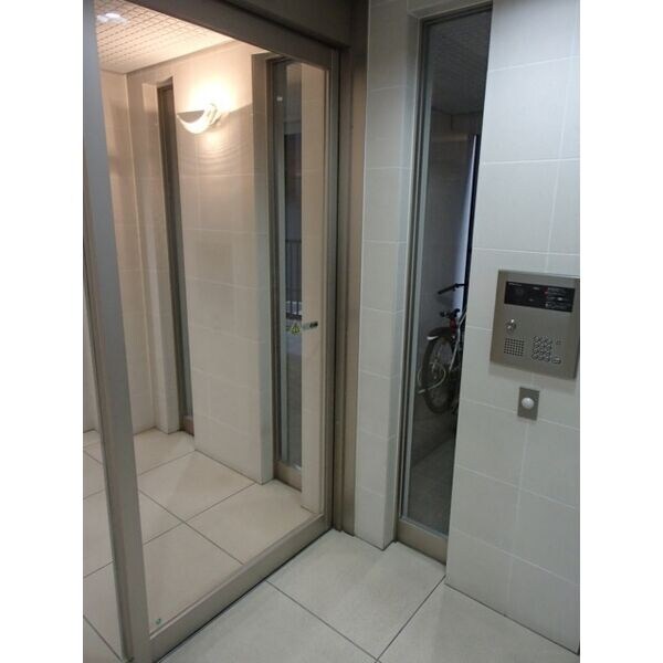 ヴィアーレ勾当台Iの物件内観写真