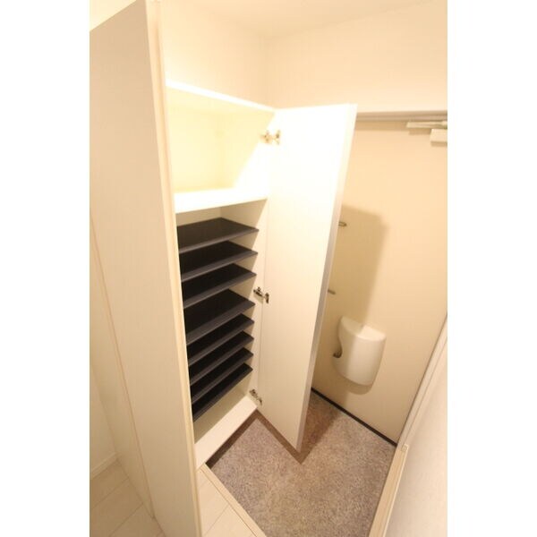 Raggio旭ヶ丘の物件内観写真