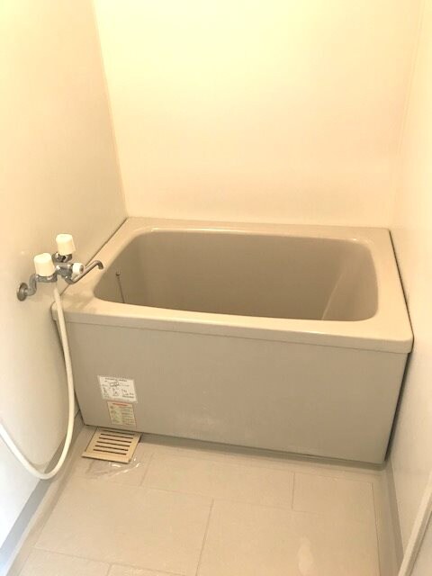 カスタリア大町の物件内観写真