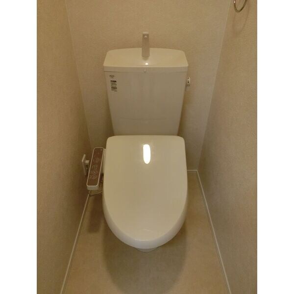 ホワイトローズⅡの物件内観写真