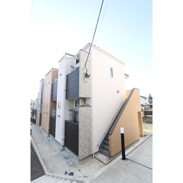 シュッツェ青葉の物件外観写真